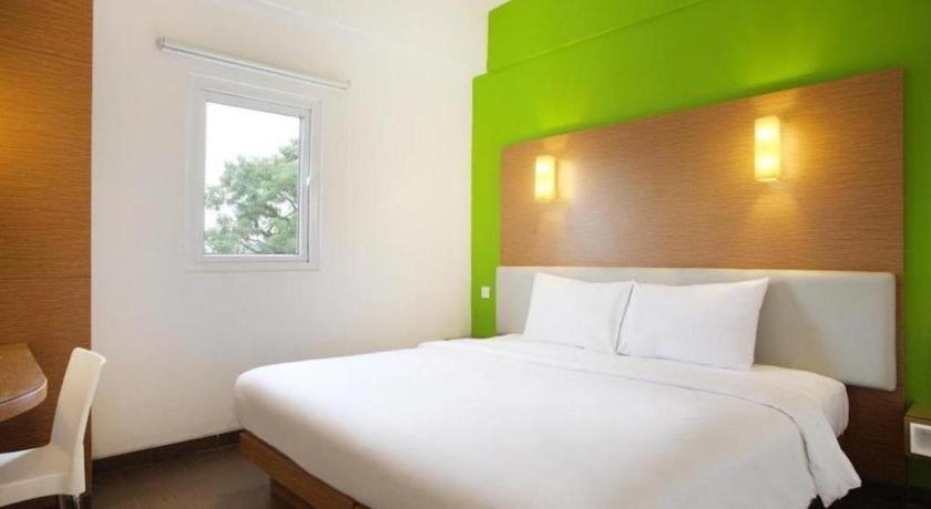 Amaris Hotel Pakuan Bogor Luaran gambar