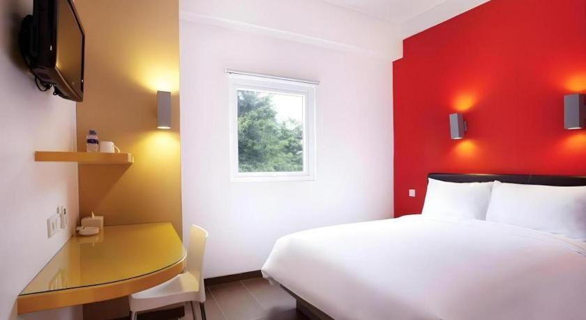 Amaris Hotel Pakuan Bogor Luaran gambar